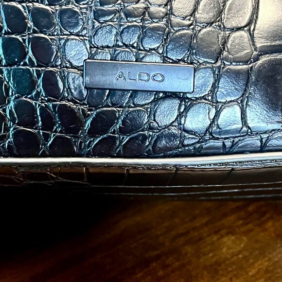 Aldo Women's Black Alligator Embossed Bucket Bag Shoulder Bag With Drawstring - Picture 6 of 9